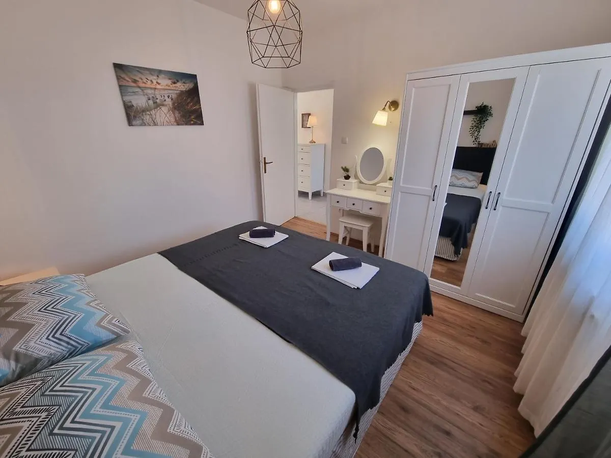 Apartment Anamarija Br. 1 Crikvenica Kroatien