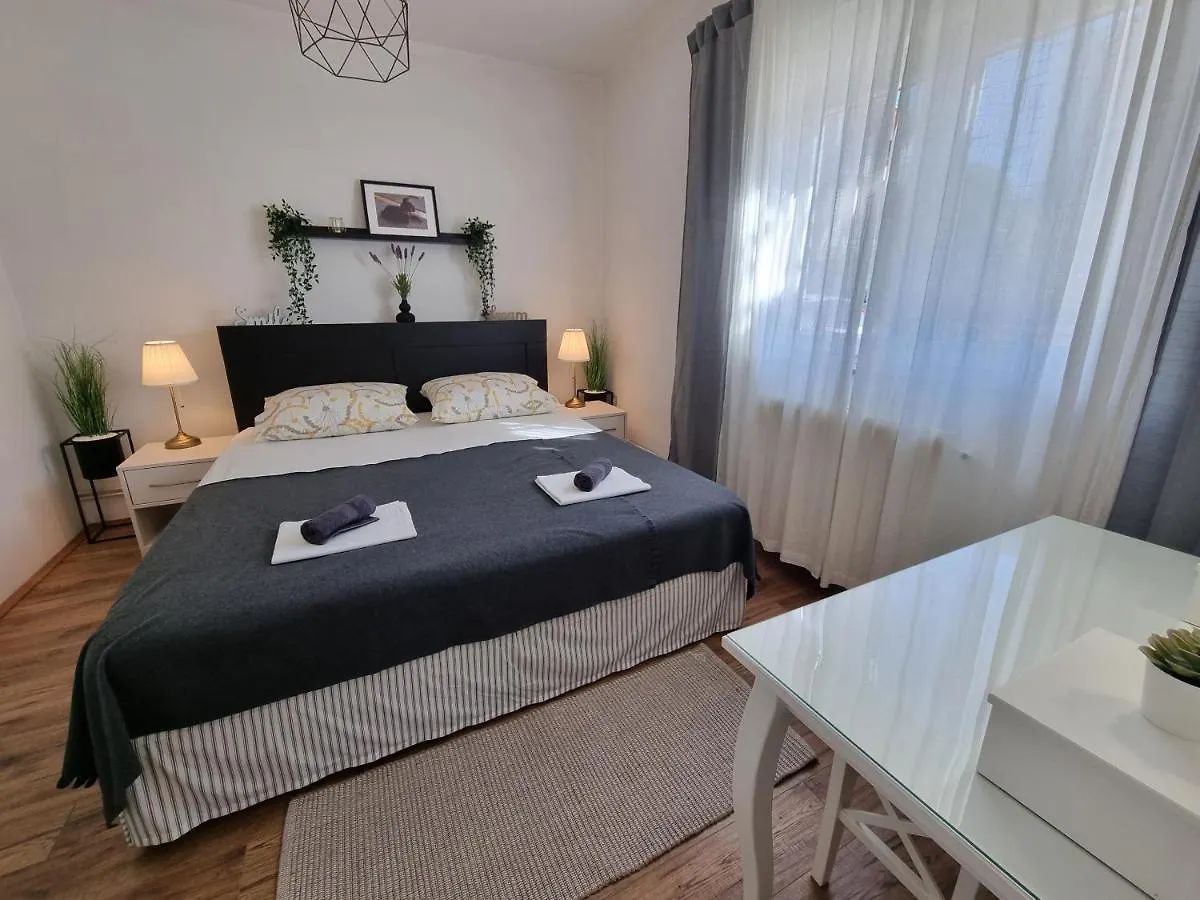 Apartment Anamarija Br. 1 Crikvenica